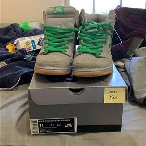 Nike dunk high silver box